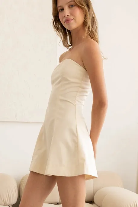EFFORTLESSLY CHIC MINI