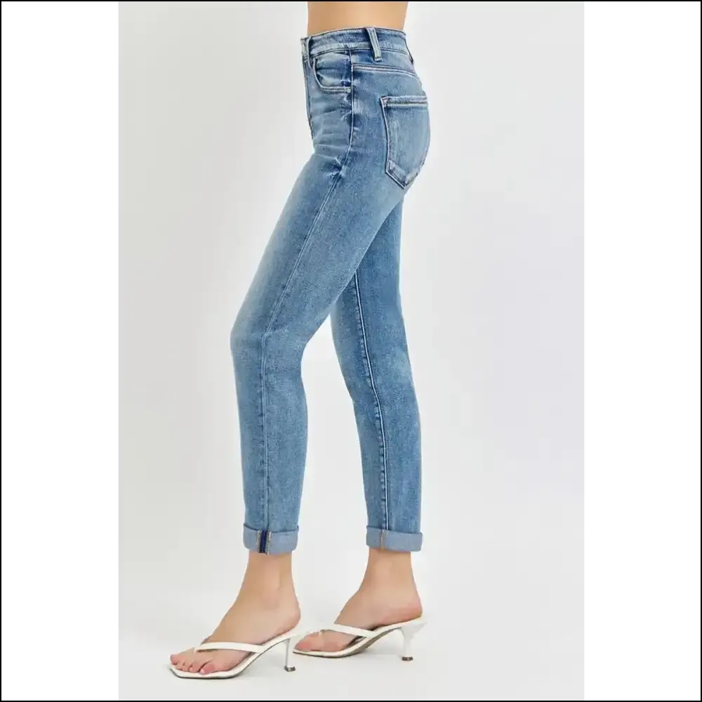 Risen High Rise: the Jeans that Roll Up your Style and Confidence! 😂👖