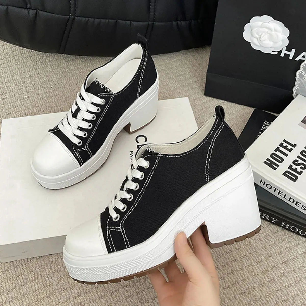 Round Toe Block Heels Pumps