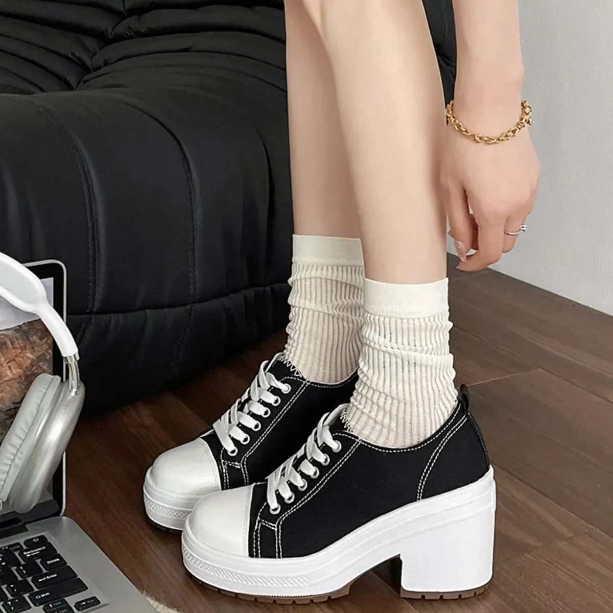 Round Toe Block Heels Pumps