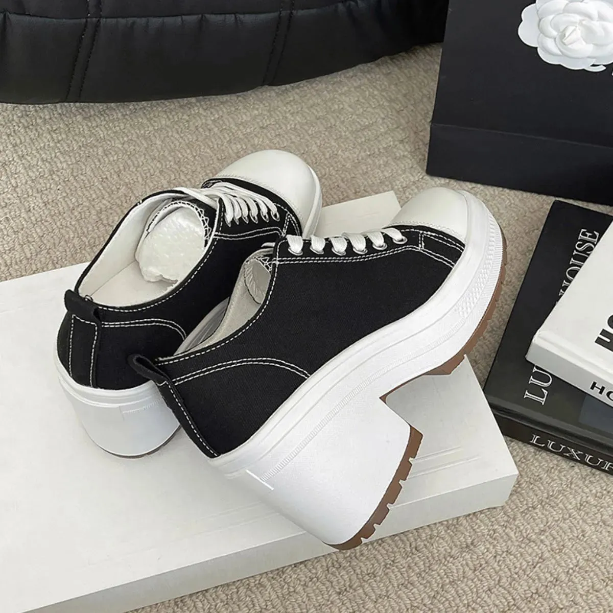 Round Toe Block Heels Pumps