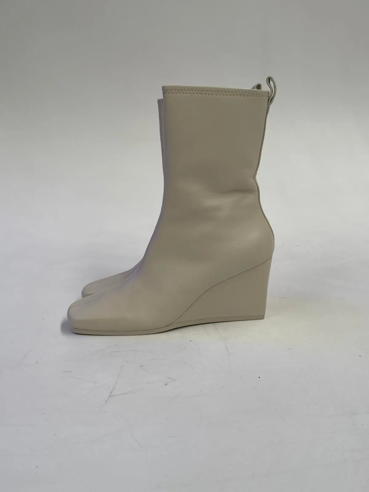 ST. AGNI Wedge Boot - Cool White