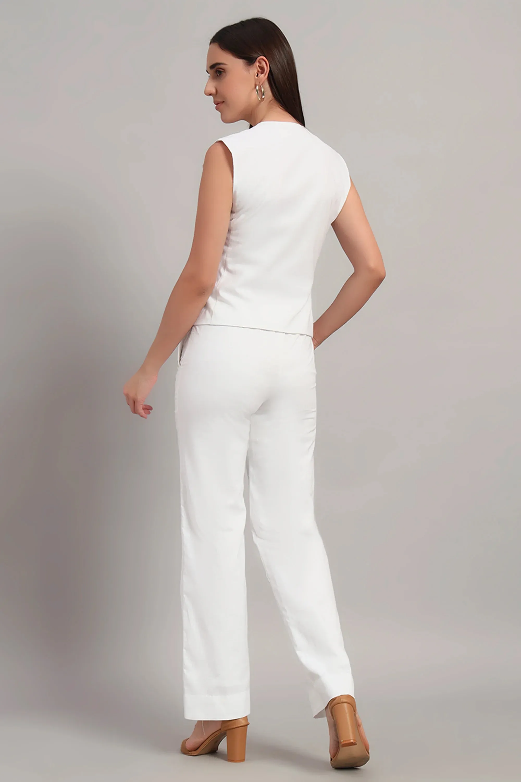 The Asymmetric Co-ord , White
