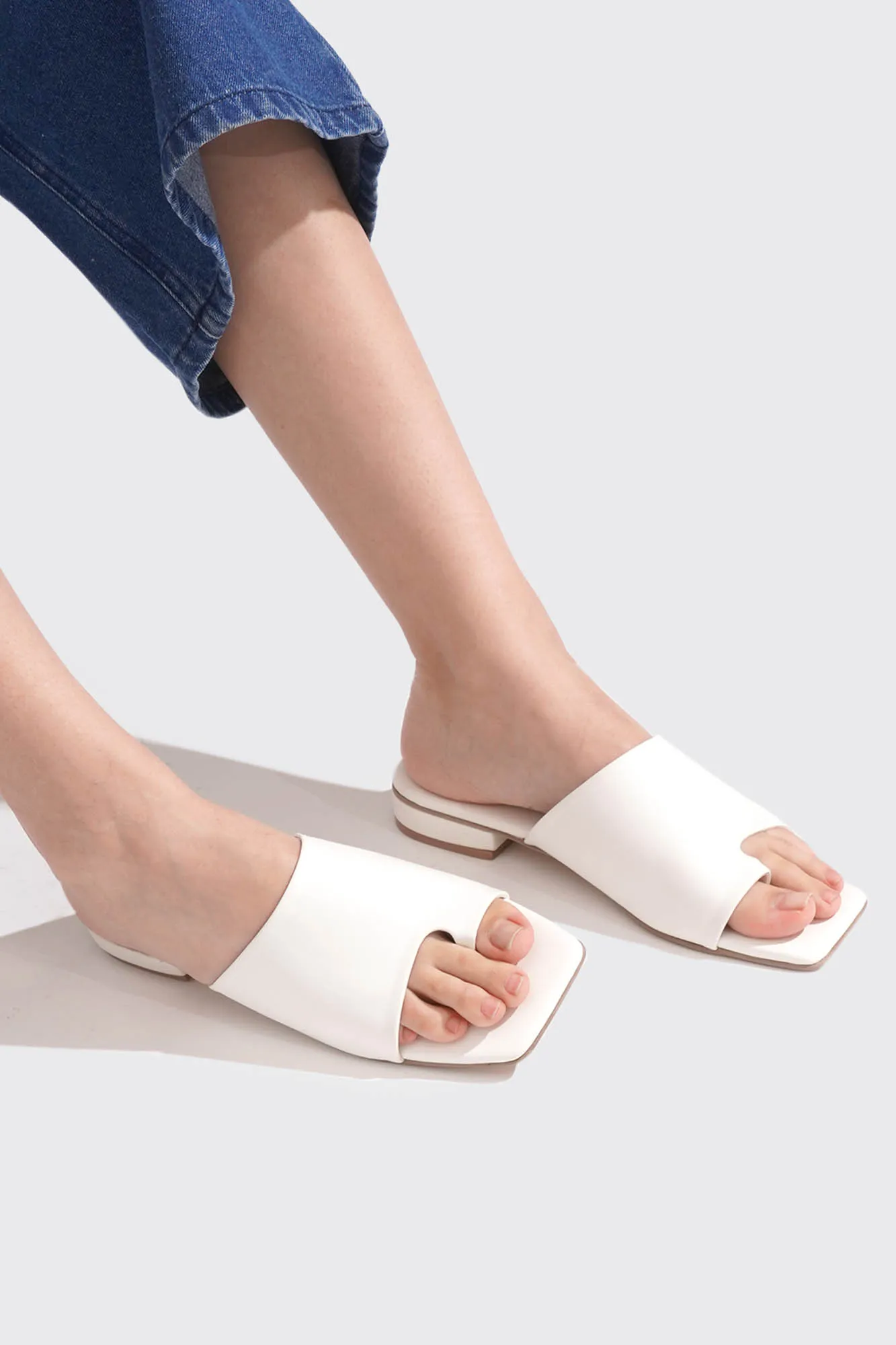 Toe Strap Square Toe Sandals
