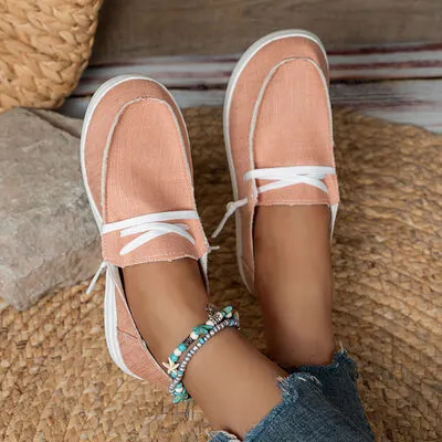 Vetersluitende slip-ons met ronde neus